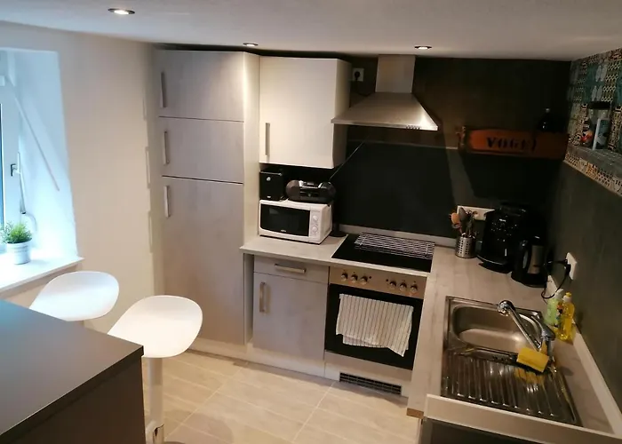 Zum Pfarrberg Lägenhet *