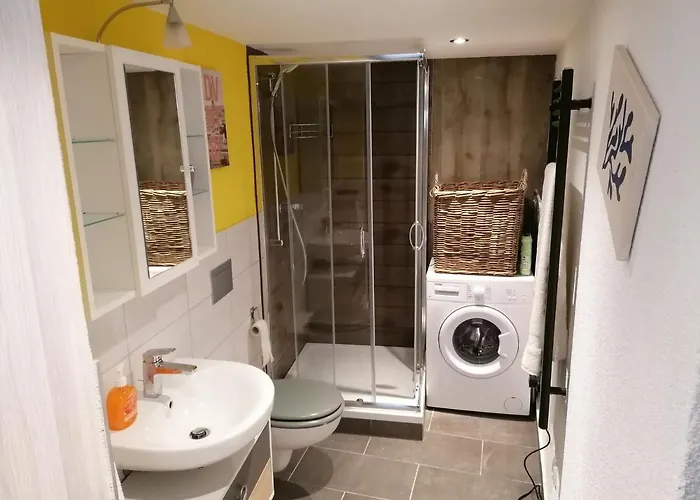 Zum Pfarrberg Lägenhet *